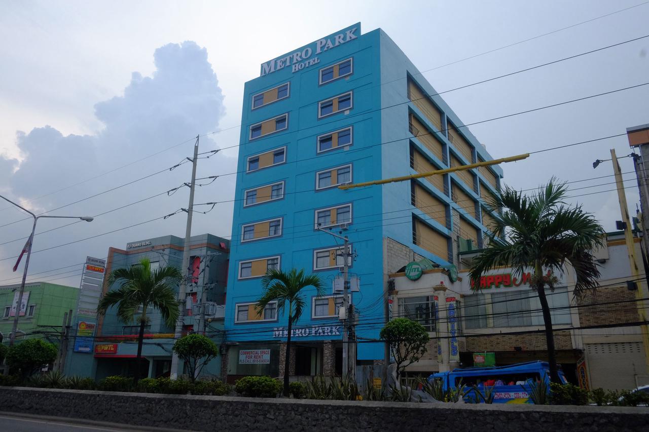 Metro Park Hotel Mandaue Cebu Exterior photo